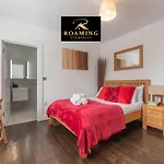 Sleeps 6 - Central - Free Secure Parking - 2 Bath
